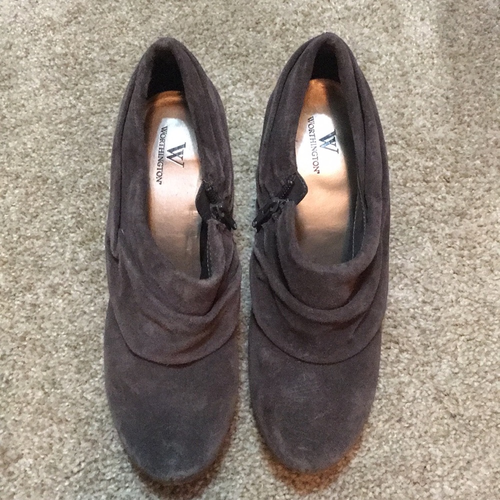 Dress shoes